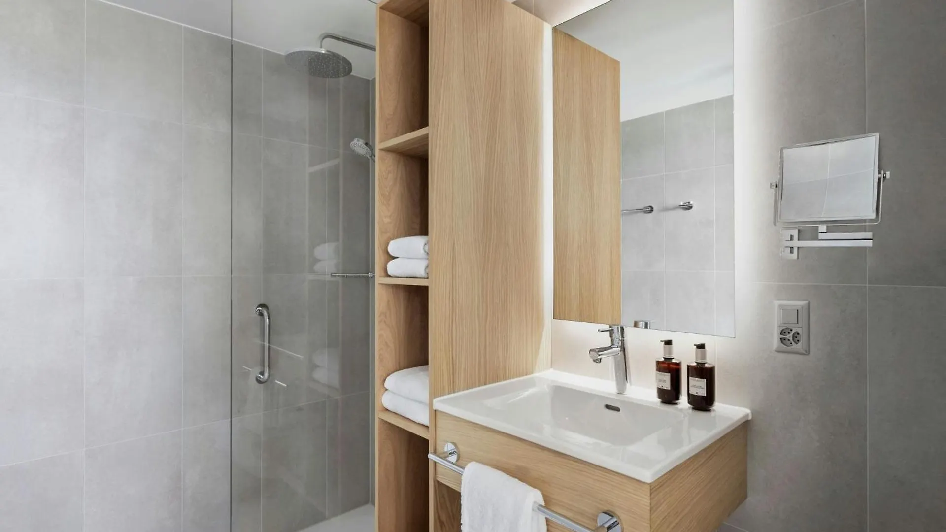 Residence Inn By Marriott Geneva City Nations Hotel
